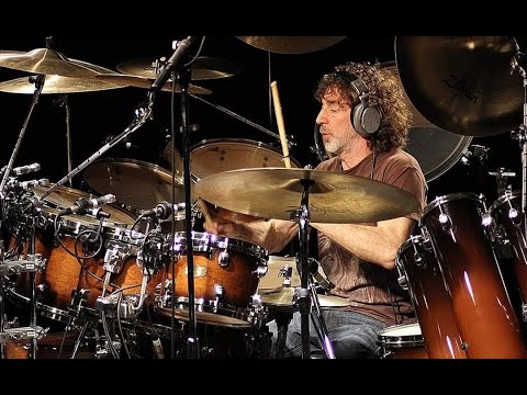 Happy Birthday Simon Phillips !