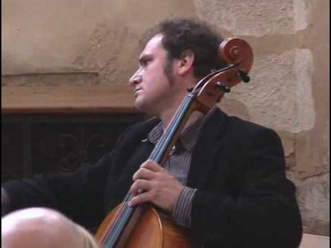 "Por Una Cabeza" spielt "Novitango" von Astor Piazzolla