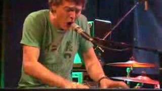 Air Traffic - Come On (live)