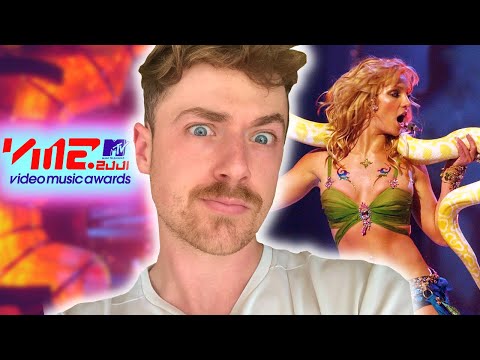 The 2001 MTV VMAs were a HOT MESS