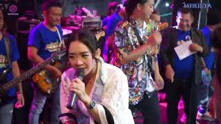 Download lagu SIA SIA MENGHARAPMU - RENA MOVIES- OM. MERISTA (KENDANG NOPI) LIVE KEDAMEAN 02/7/2024 mp3 Download lagu SIA SIA MENGHARAPMU - RENA MOVIES- OM. MERISTA (KENDANG NOPI) LIVE KEDAMEAN 02/7/2024 mp3