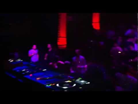 Bill Patrick@The Debut, Cinema Hall 11.10.01..MOV