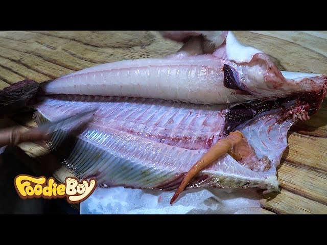 Sliced Raw Flatfish 4kg / Korean Street Food / Noryangjin Fish Market, Seoul Korea