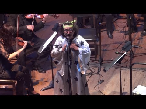 Pobrecito Mortal - Florcita Motuda & Orquesta Sinfónica Universidad de Concepción [2014]