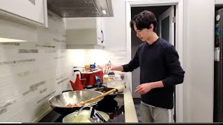 Download lagu Cooking Something Delicious Tonight: Mashed Potatoes, Lodeh, and a Mexican Menu with the Help of ... mp3