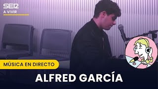 Alfred García interpreta 'De la Tierra hasta Marte' en 'A Vivir que son dos días'