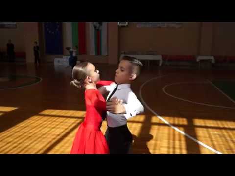 Николай Джамбазов и Бриана Петрова - стандарт 11 Е- КСТ Кристал