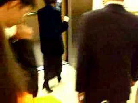 (earl-enya.org)簽名會結束影片[四]/1208autograph-meeting-4