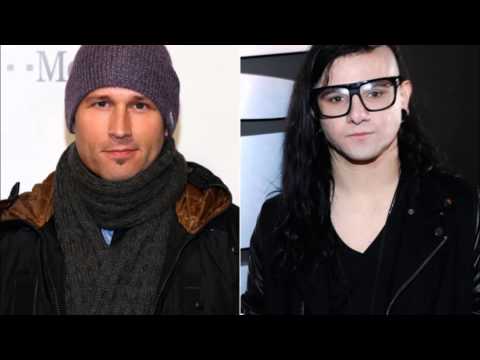 Sandro Silva & Guintino feat  Steve Aoki   Lick it