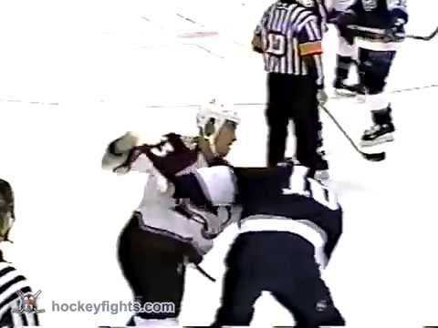 Ethan Moreau vs Derek Morris Oct 22, 2002