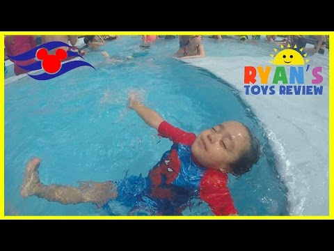Ryan plays and swim in the Disney Cruise Pool and Splash Pad Video