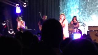 Sleater-Kinney May 1 2015 Hollywood Palladium - Surface Envy