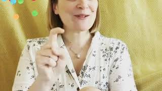 Une poule sur un mur | Hélène Koenig