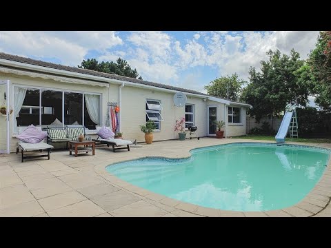 4 Bedroom House for sale in Western Cape | Cape Town | Southern Suburbs | Kirstenhof |  |