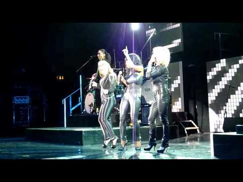 Anastacia, Lulu, Heather Small ONE NIGHT IN HEAVEN (London, Here Come The Girls)