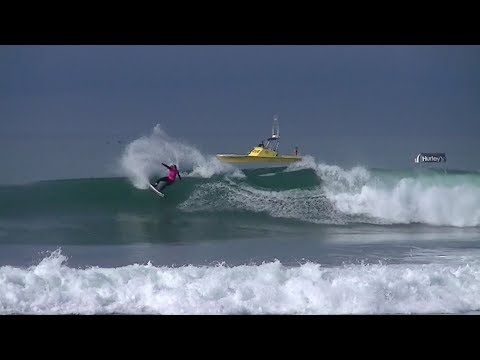 Lakey Peterson Surfs Against Johanne Defay at Trestles