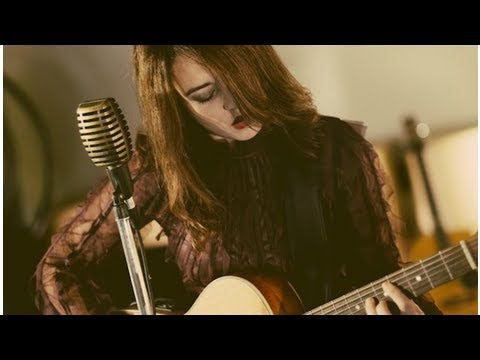 L’Eco di sirene di Carmen Consoli: “Faccio la musica che mi piace perché non vivo di questo”