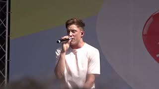Loïc Nottet On fire