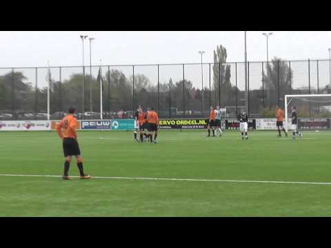 2 nov 2013 VV De Meern A1 - Quick A1 com 1-5 Rode kaart Jurren