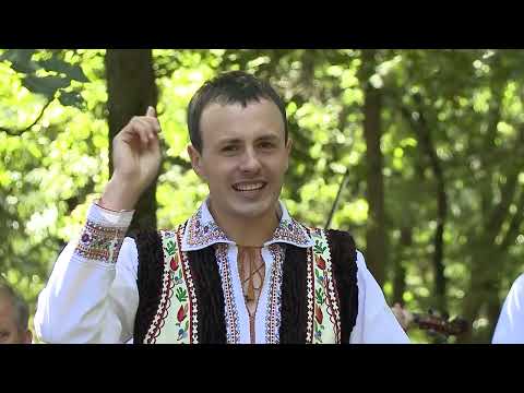 Ion si Veaceslav Bînzari cu orchestra Lăutarii   Dragă mi i lumea când s adună HD