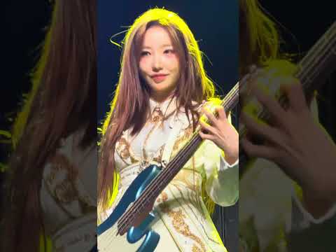 251112 QWER (큐더블유이알) - Dear - 1st World Tour ROCKATION in Houston