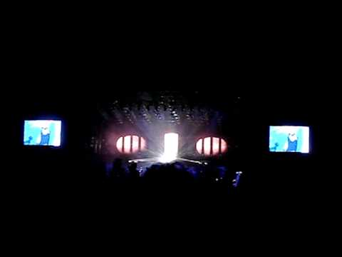 Kabát - Kdo ví jestli ( Live - 20 let ve stejné sestavě - Praha-Na Vypichu 2009 )