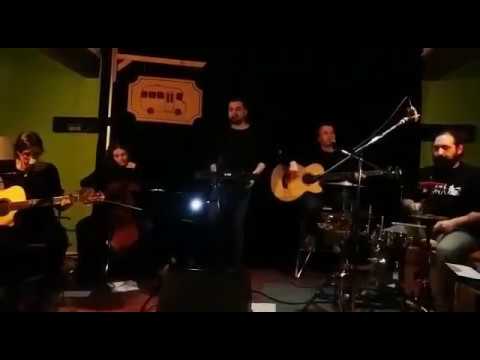 Alba Caduca - Teardrop - live acustico