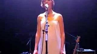 The Bird And The Bee - How Deep Is Your Love (Live in Sing)