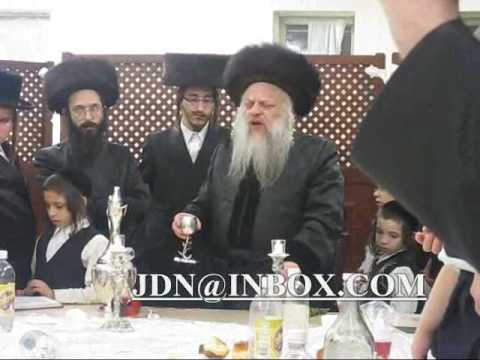 chernovitz rebbe BP '09 כ"ק אדמו"ר טשערנאוויץ תשס"ט