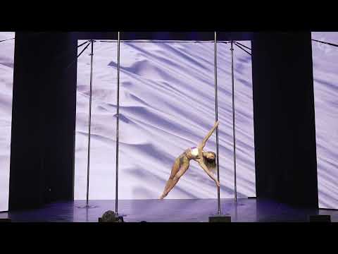 Salomé Marchal Pole dance