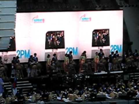 KMF (05.01.10) - Testing the 2PM reaction from the crowd