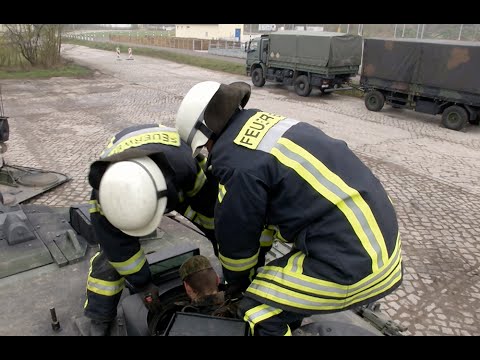 Traumjob Brandmeisterin in der Bundeswehr Teil 2: Panzerrettung