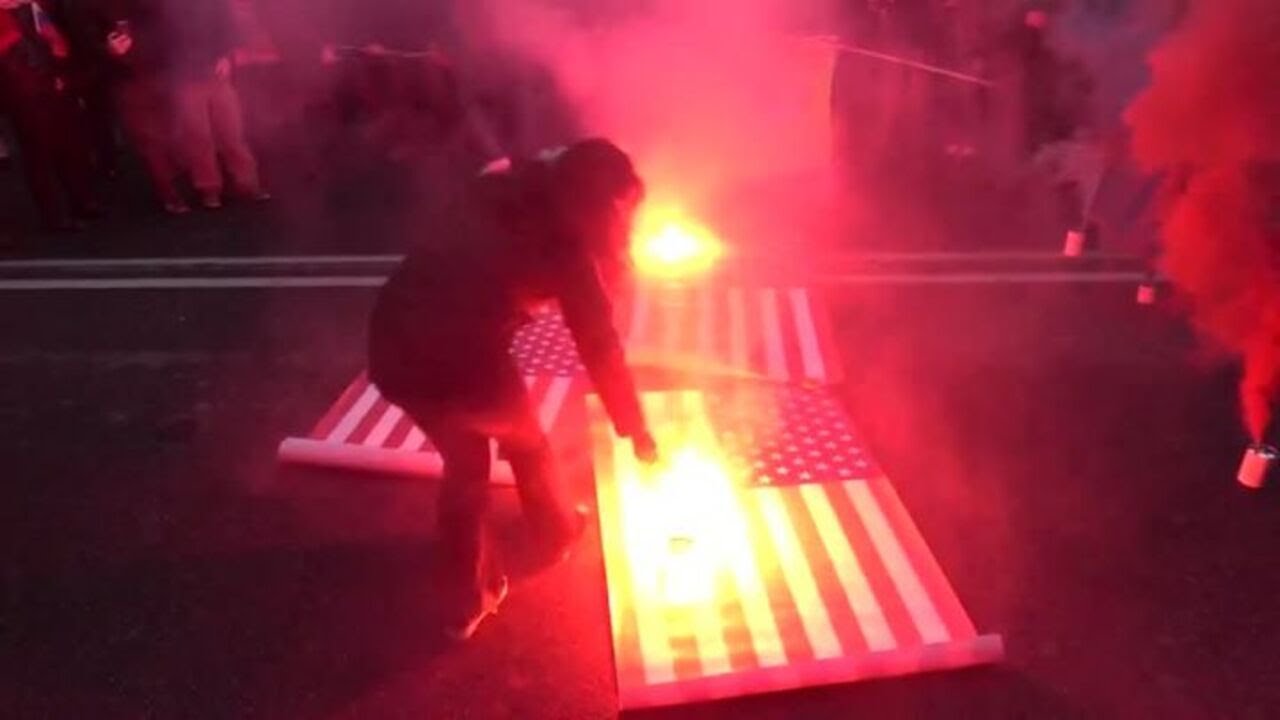 Manifestazione per il Venezuela a Roma. Il figlio di Maduro collegato: "Lo riporteremo a casa"