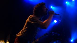 spoon | don&#39;t buy the realistic | live @ trabendo