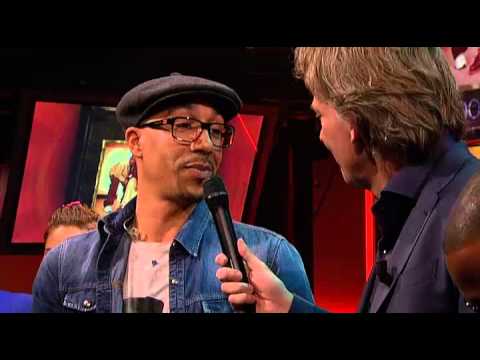 Postmen - Wake 'm Up (De Minuut) | De Wereld Draait Door (01-05-2013)