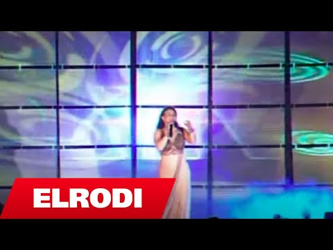 Lazarela - Sa bukur e hidhje vallen (Official Video)