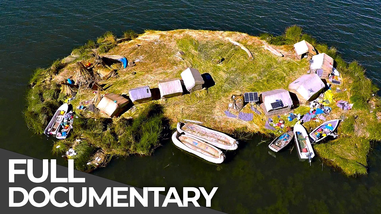 No Land, No Road, Just Reeds: Life on a Reed Island (Habitats of the World: Peru)