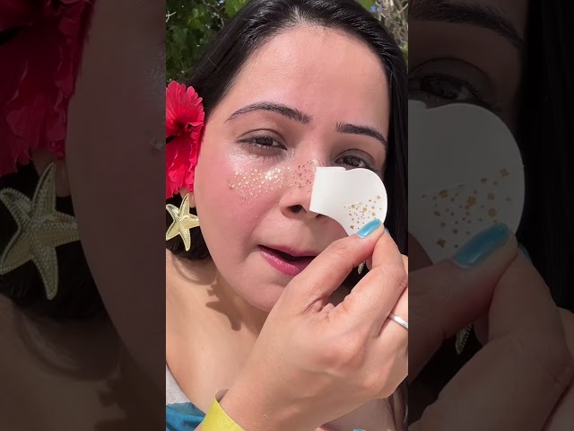 Vídeo relacionado con AOOTUERL 6 PCS Fake Freckles Temporary Face Tattoo, Multichrome Holographic Sparkle Face Speckles Patches, Cute Makeup for Women Girls Party Halloween Festival Rave