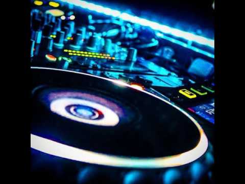 Macklemore vs. Nicky Romero - Thrift Shop vs. Atom vs. Toulouse (AVLNCE Bootleg)