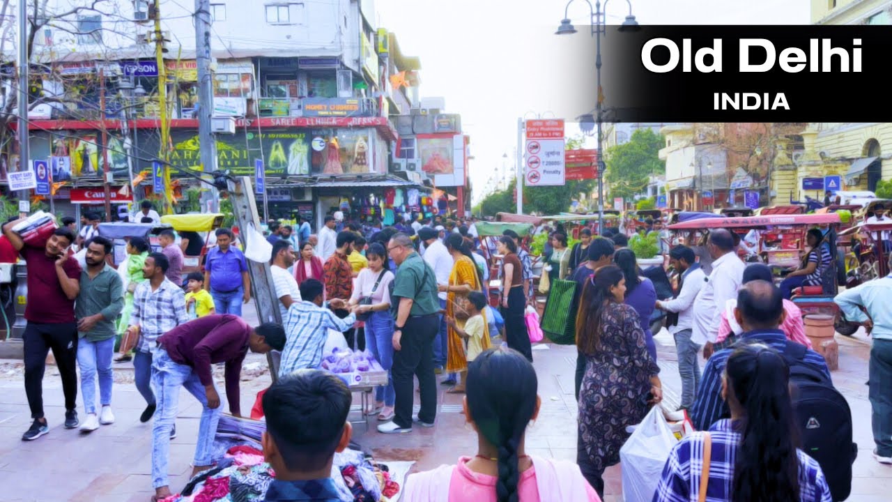 Immersive street-level walking tour through India (Market 43), India, showcasing authentic urban landscapes, local architecture, and the vibrant atmosphere of the city's neighborhoods