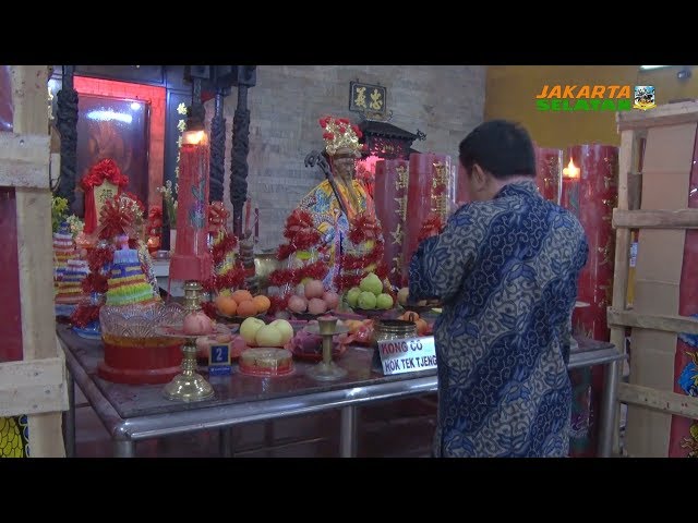 Persiapan menjelang Tahun Baru Imlek 2571 di Wihara Amurva Bhumi