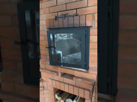 Видео о дверце камина 2