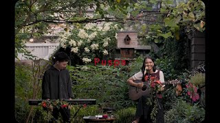 Download lagu Dere - Puspa (Langsung dari Berbunga Bersama Dere) mp3 Download lagu Dere - Puspa (Langsung dari Berbunga Bersama Dere) mp3