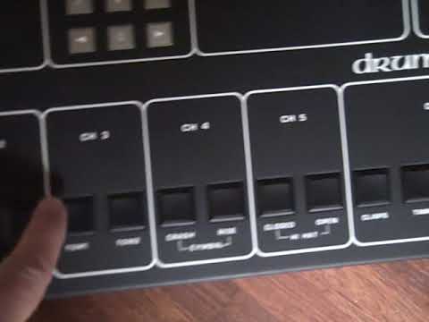 Sequential Circuits Drumtraks with extra EPROM Adapter, SNARE and TOM Chips image 5