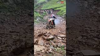 Đập dốc sau cơn mưa, vặn ga khét lẹt| Lạng Sơn enduro #shorts