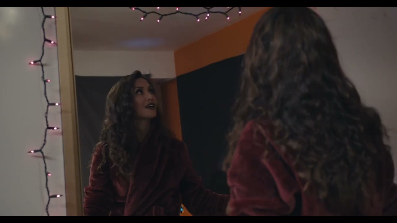 A Hot Summer Night clip: Prepping for webcam