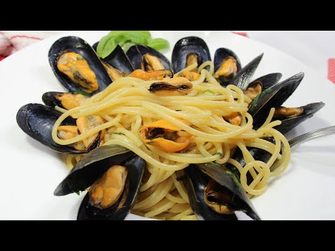 SPAGHETTI CON LE COZZE IN BIANCO | RICETTA SPAGHETTI CON LE COZZE