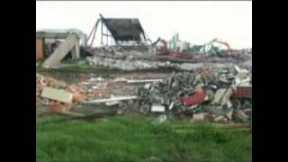 Memorial Coliseum's Final Moments