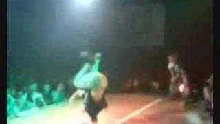 preview picture of video 'Fleda breakdance battle 2vs2 Brno 2007 -3rd'