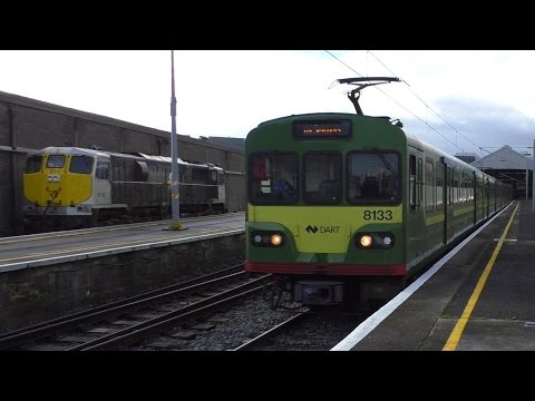 8100/8300 DART unit at platform 4; 074 LE @ Dublin Connolly (18-11-2015)